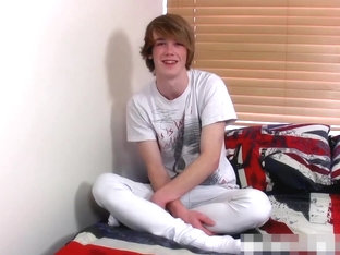 Aa Vid - Gorgeous British Boy