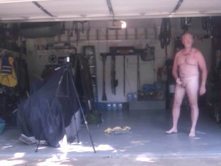 Exhibitionist photo shoot and cum shot