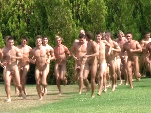 Nice Outdoor Workout With The Stunning Naked Hunks